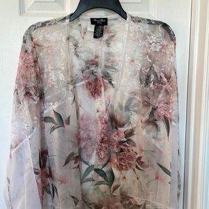 BRITTANY BLACK FLORAL SHEER OPEN FRONT COVERUP BLOUSE PINK GREEN
HUES & LACE 1X
